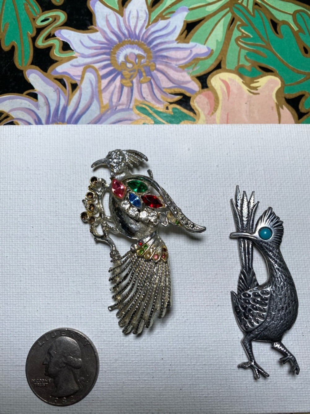 Vintage Silver-Tone Multicolor Crystal Bird Brooch - Elegant Feathered Pin
